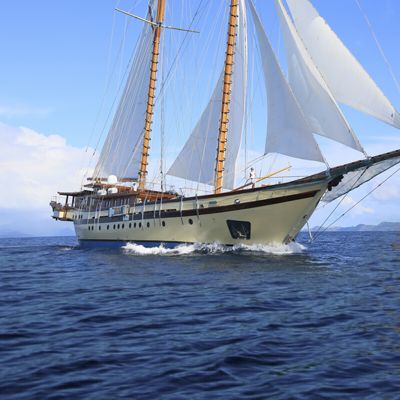 sailing yacht for sale indonesia